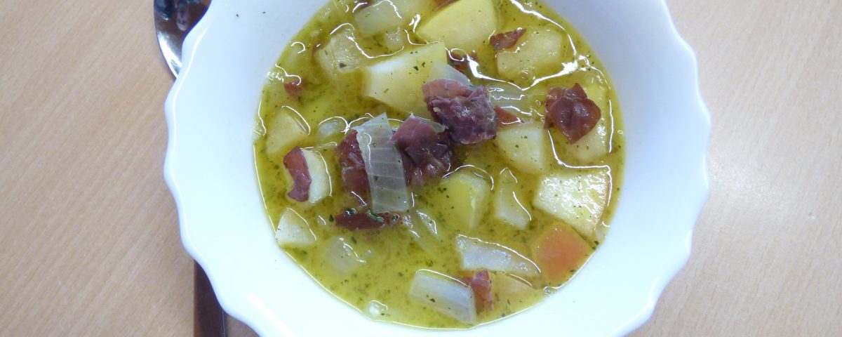 Apfel-Zwiebelsuppe
